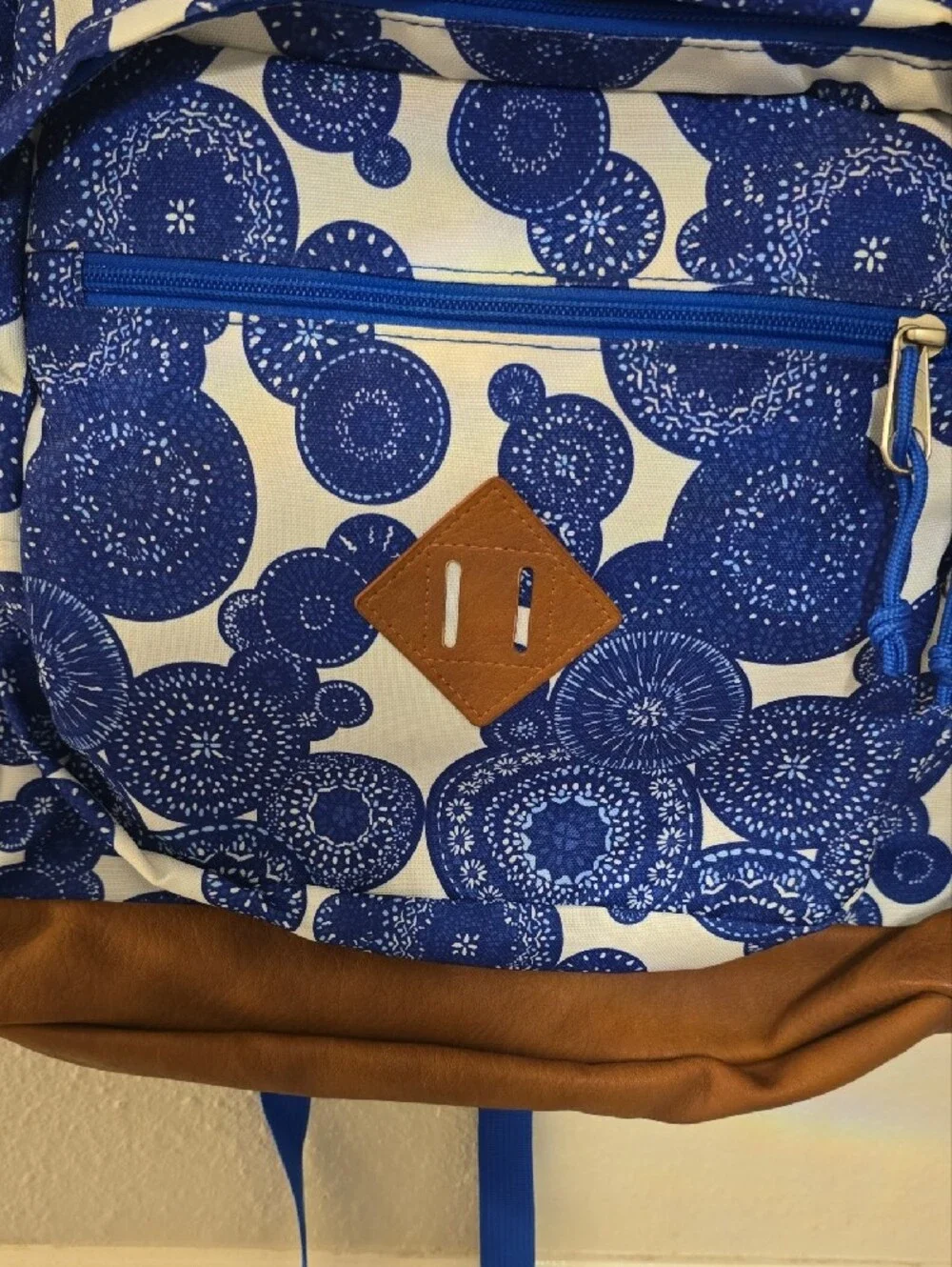 Jansport Blue & White Patterned Backpack with Brown Base